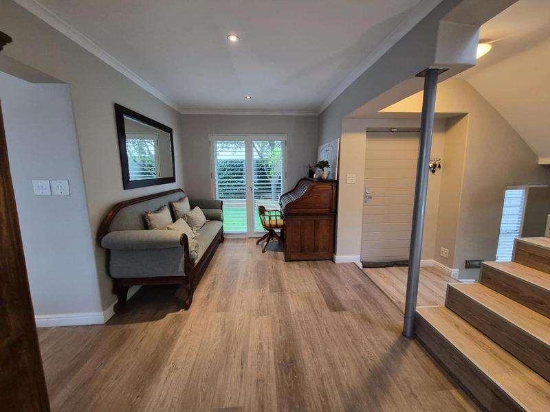 To Let 4 Bedroom Property for Rent in Oude Westhof Western Cape